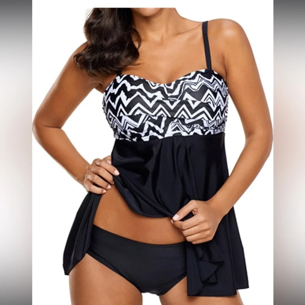 Swimsuits Bathing Suits top size Small black white Flowy tankini one piece Pool